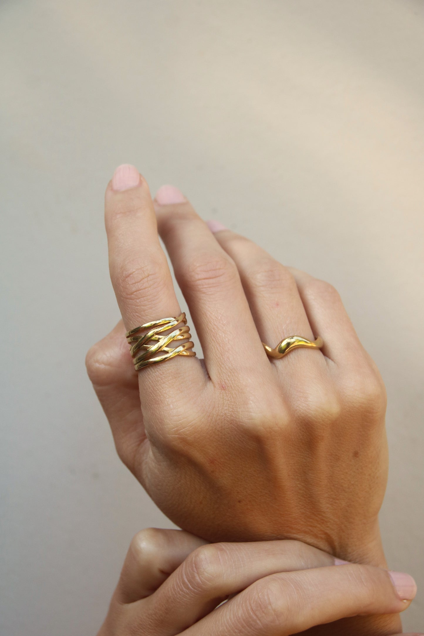 Multi-row cross ring gold, wide gold ring