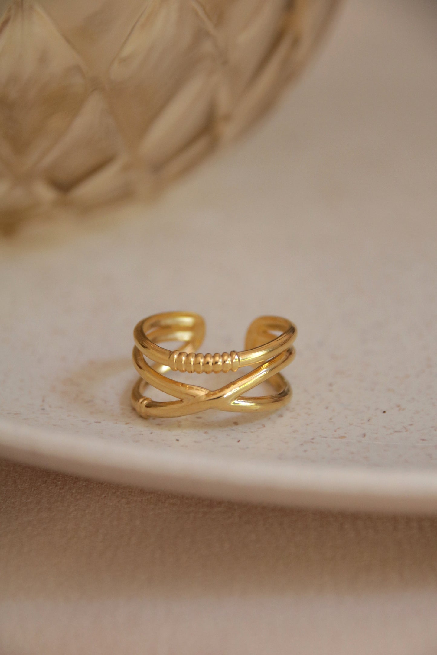 Minimalist gold ring made of 18k stainless steel