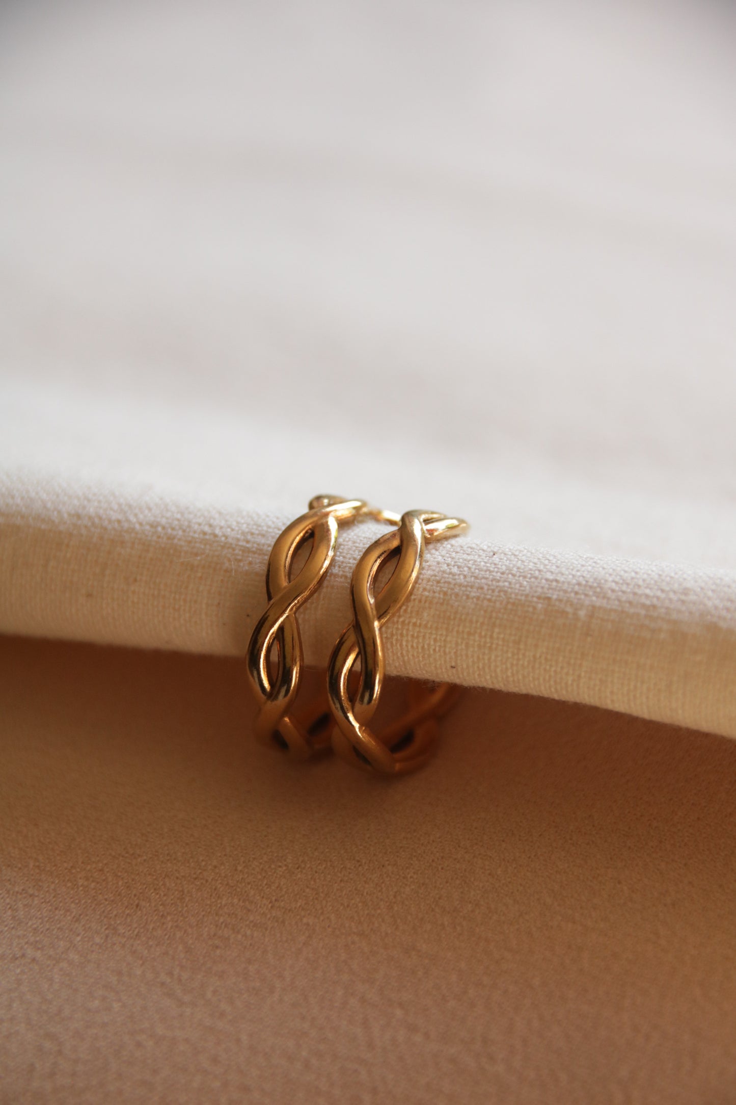 snake ring made of stainless steel with 18k gold plating