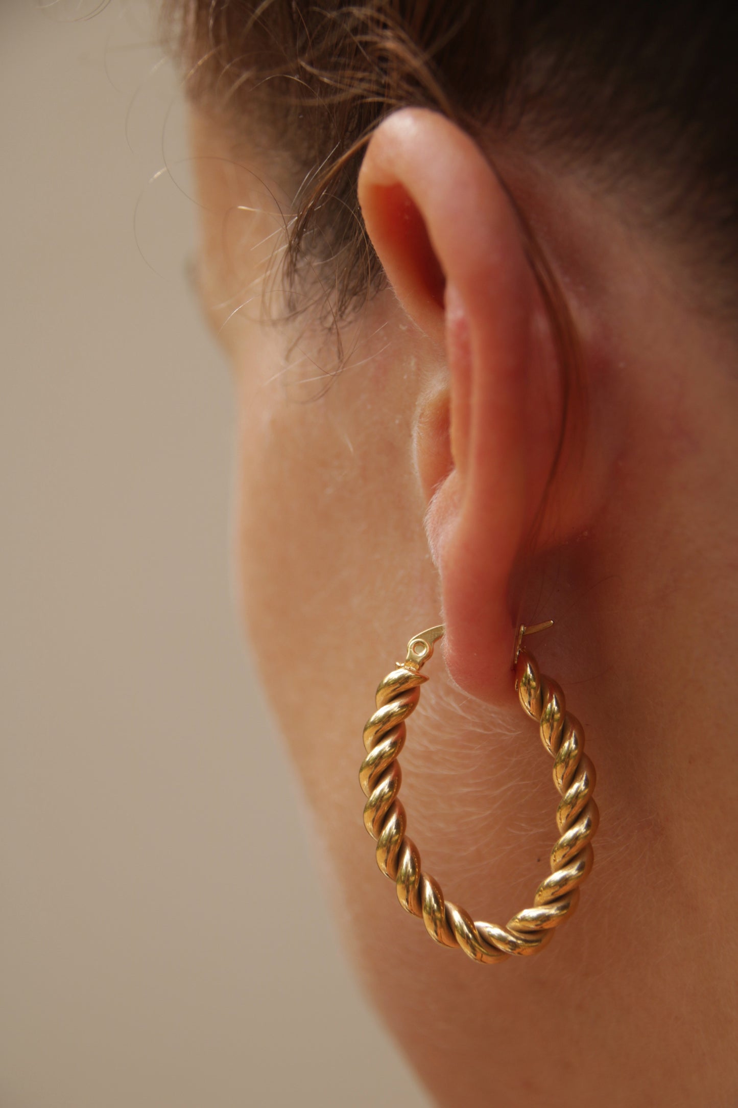 Boucles d'oreilles créoles ovales tressées en acier inoxydable 18 carats
