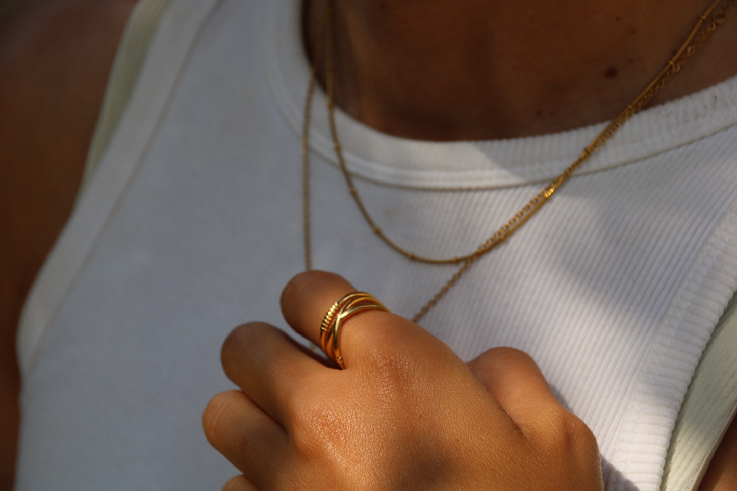 Bague à maillons dorés