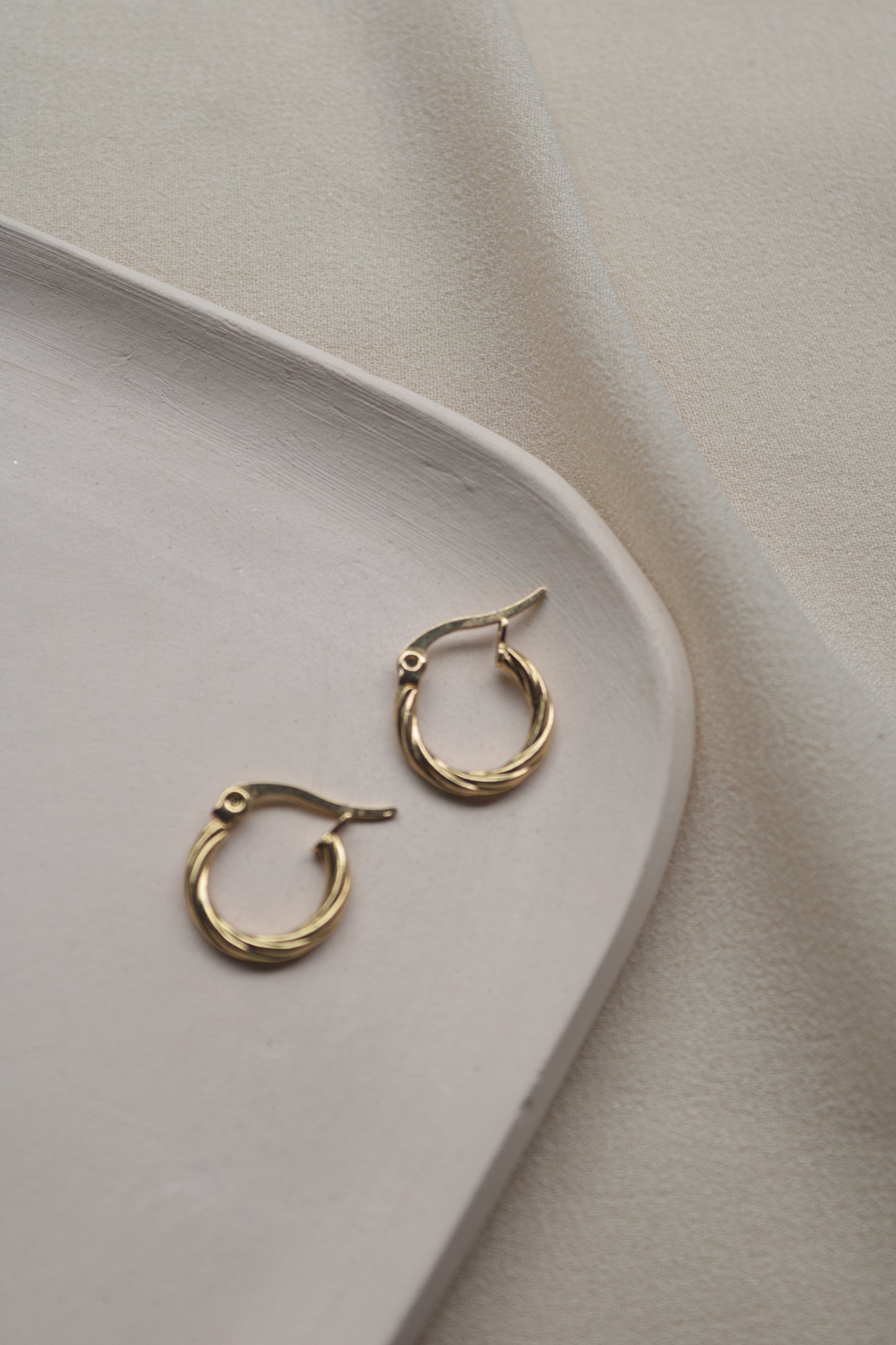 Creolen mit Struktur Gold