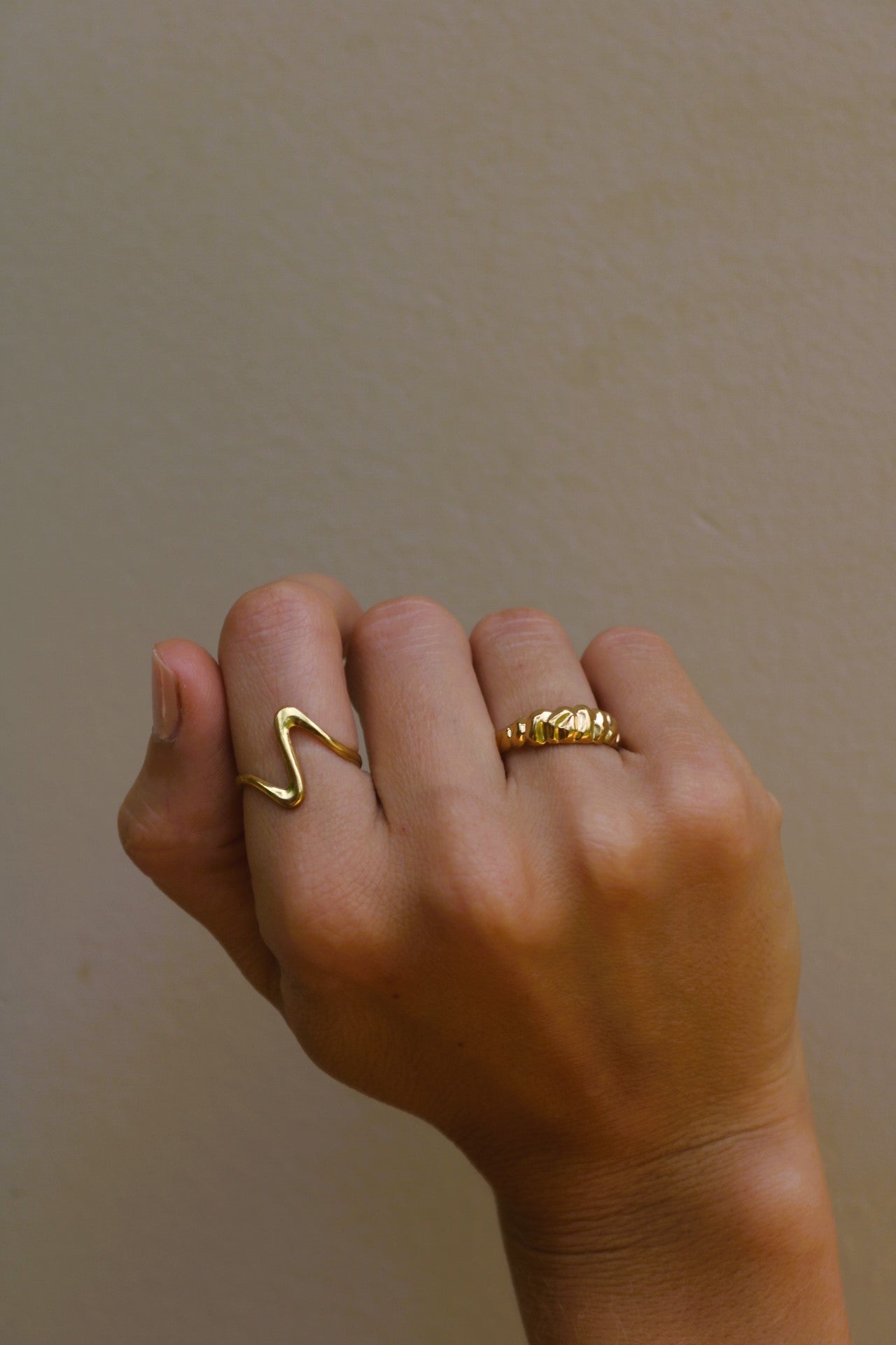 Bague en or fluide