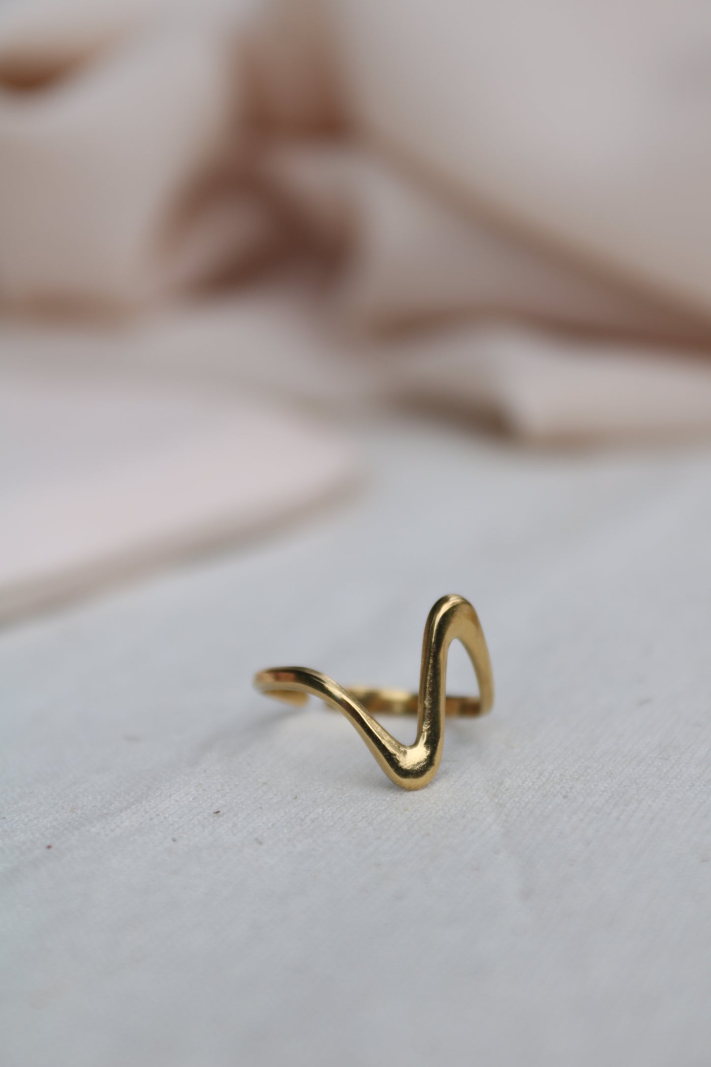Bague en or fluide