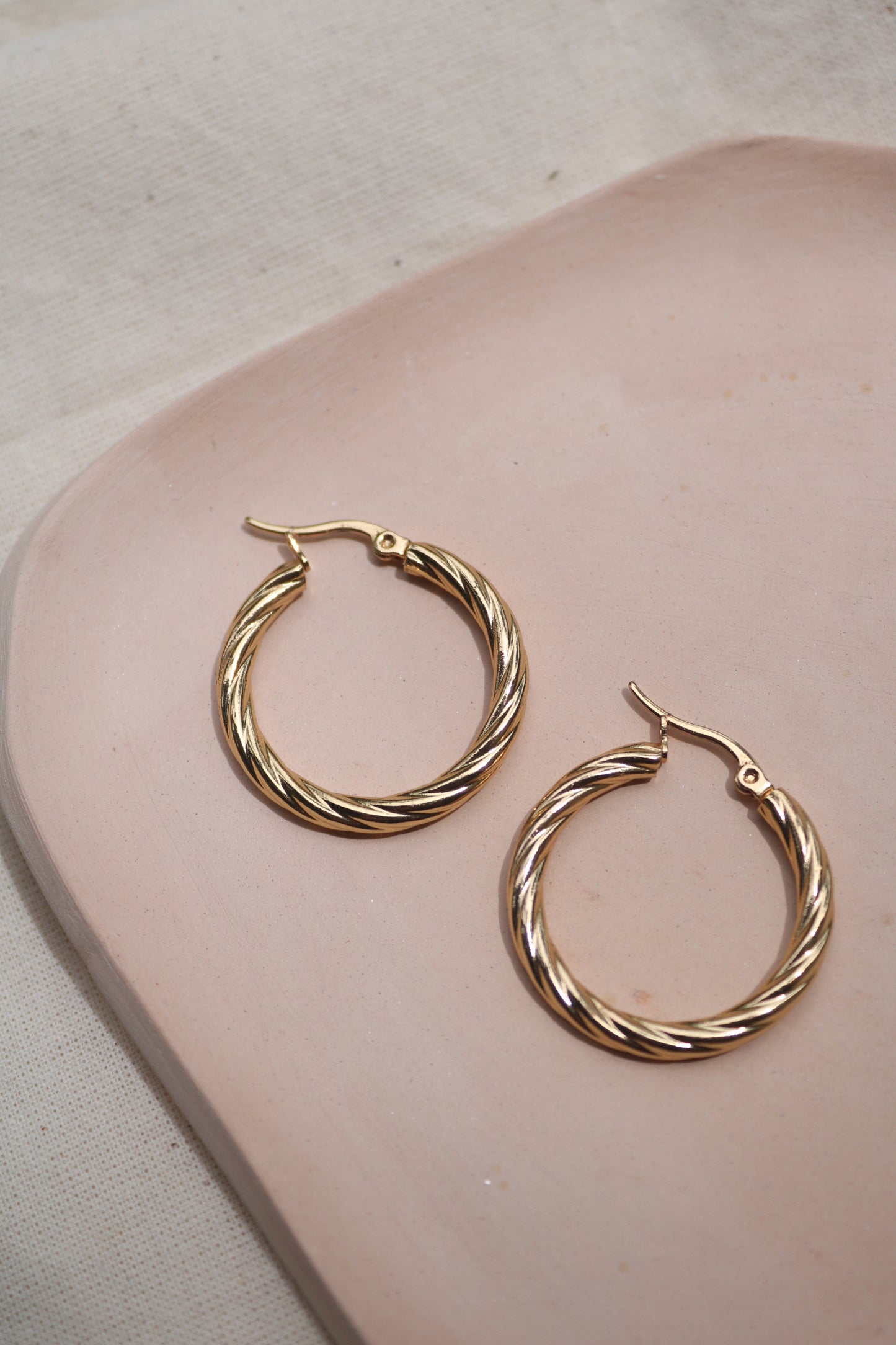 Boucles d’oreilles en cerceau d’or de taille moyenne, boucles d’oreilles en cerceau en or épais, boucles d’oreilles en cerceau épais