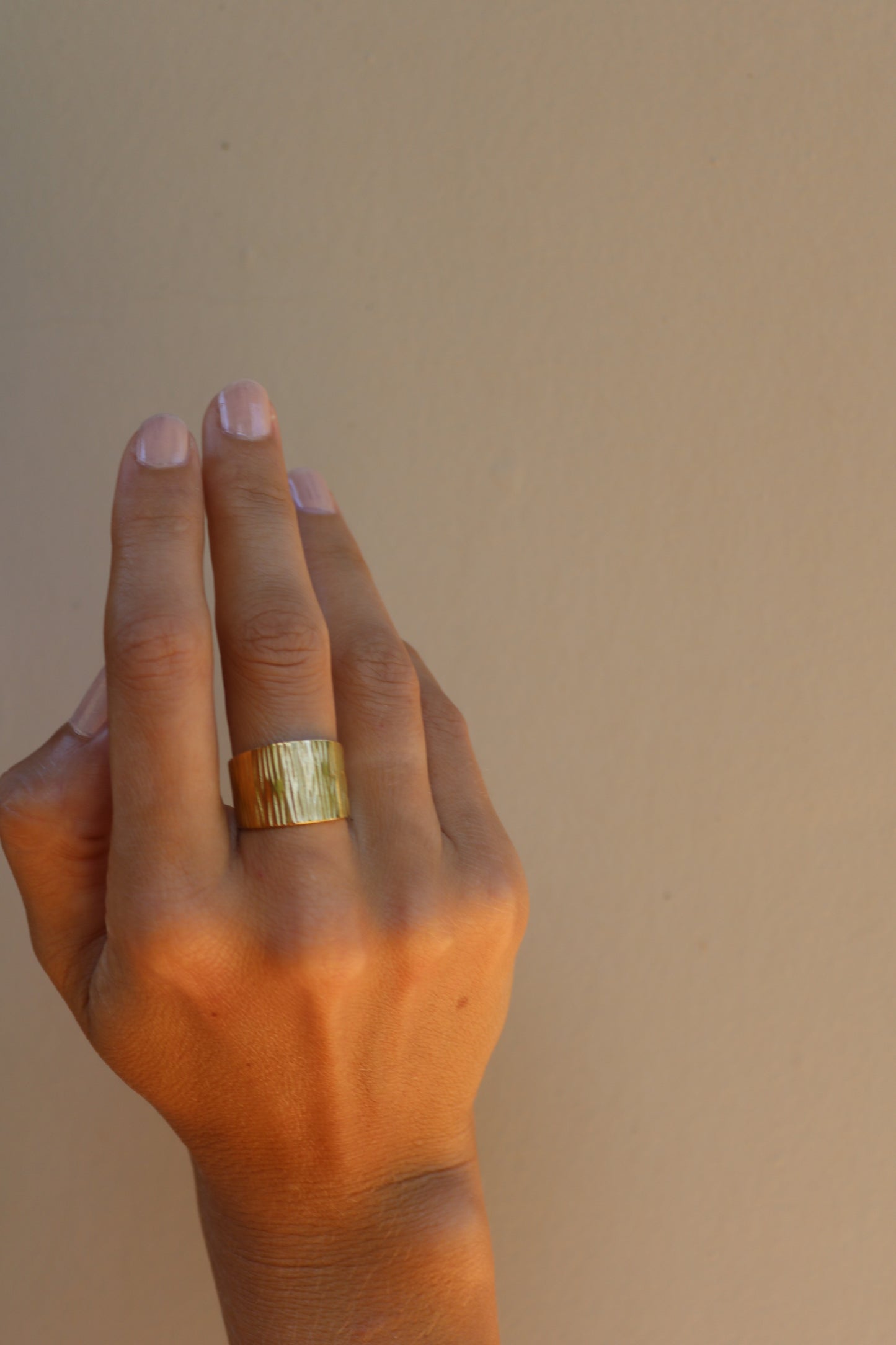 Wide Ribbed Chunky Ring