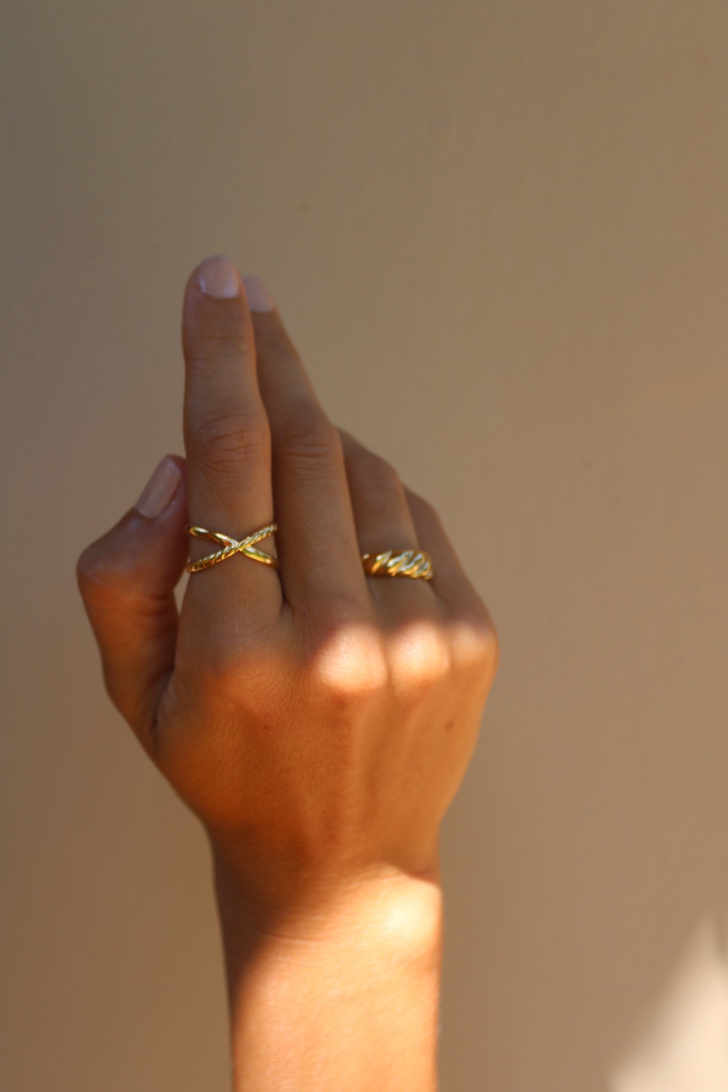cross ring with fluted band