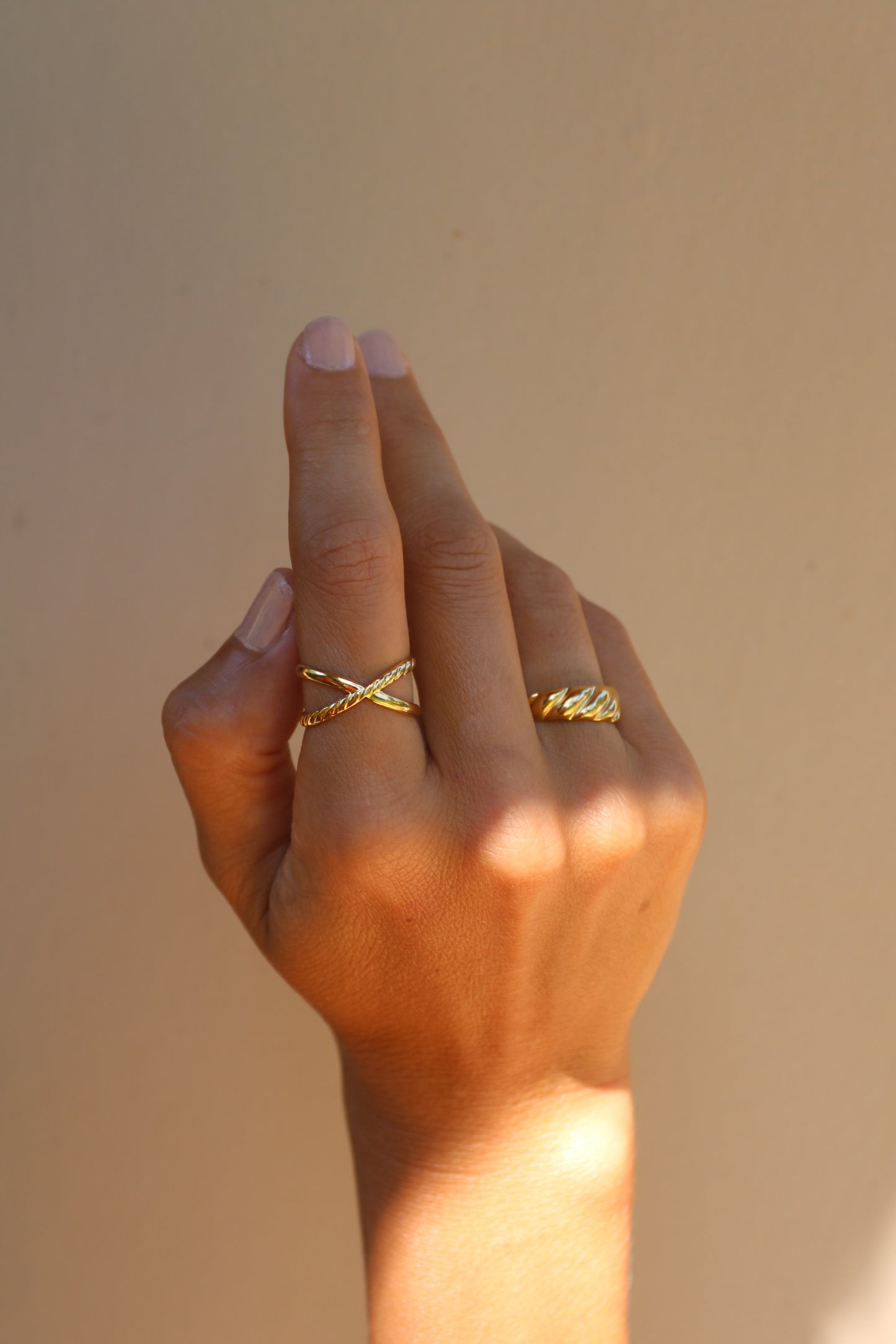 cross ring with fluted band