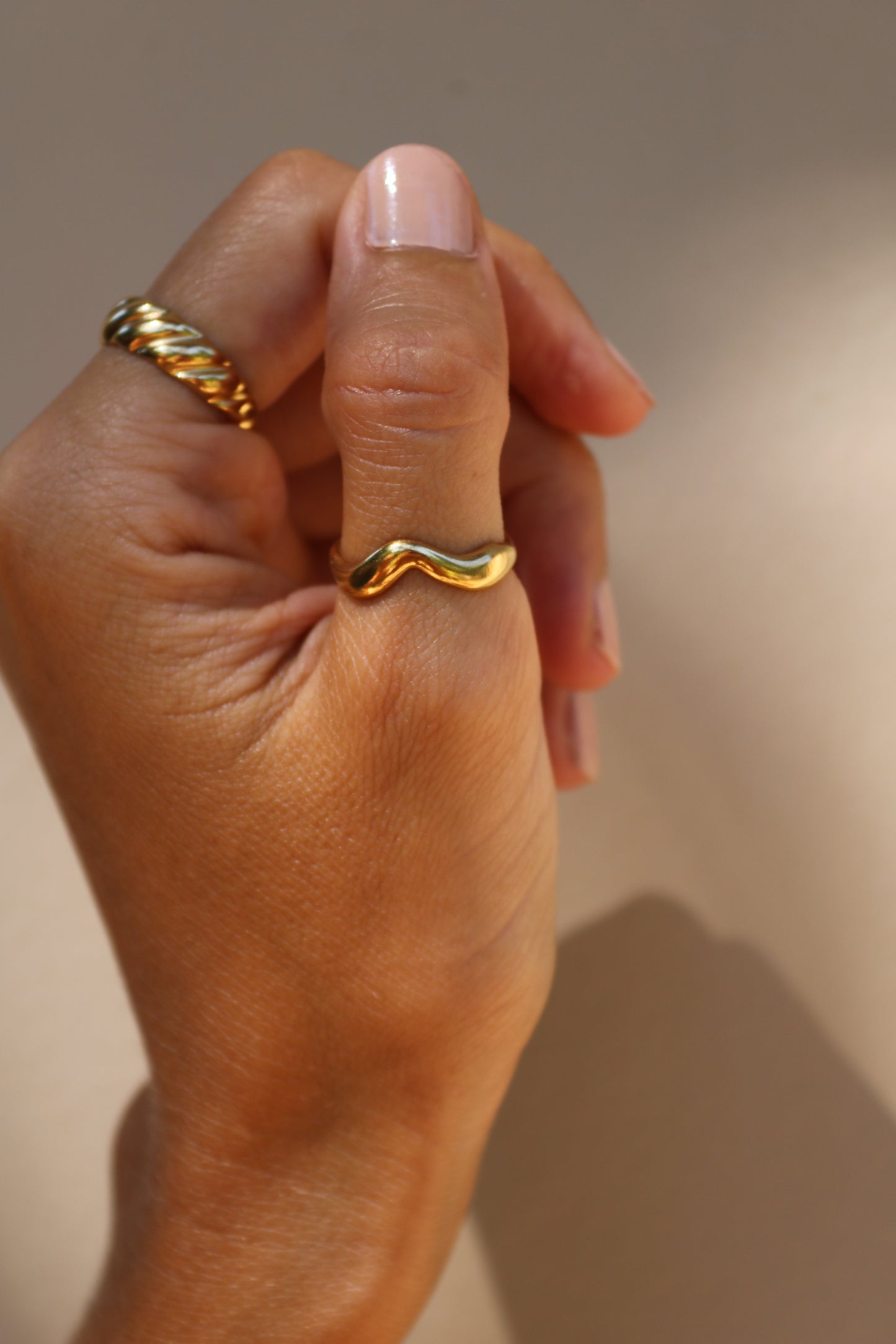 Bague Courbe Élégance