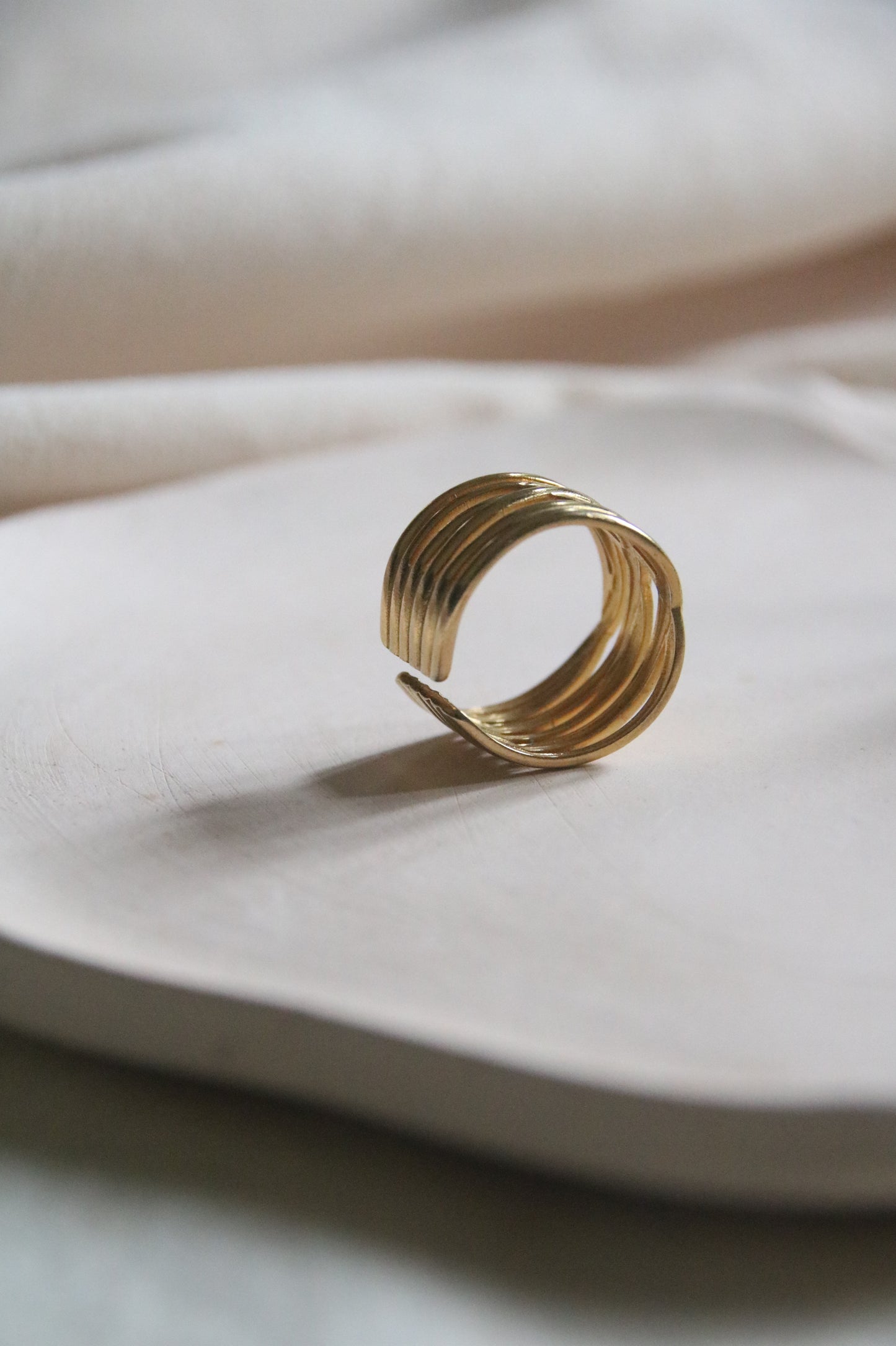 Multi-row cross ring gold, wide gold ring