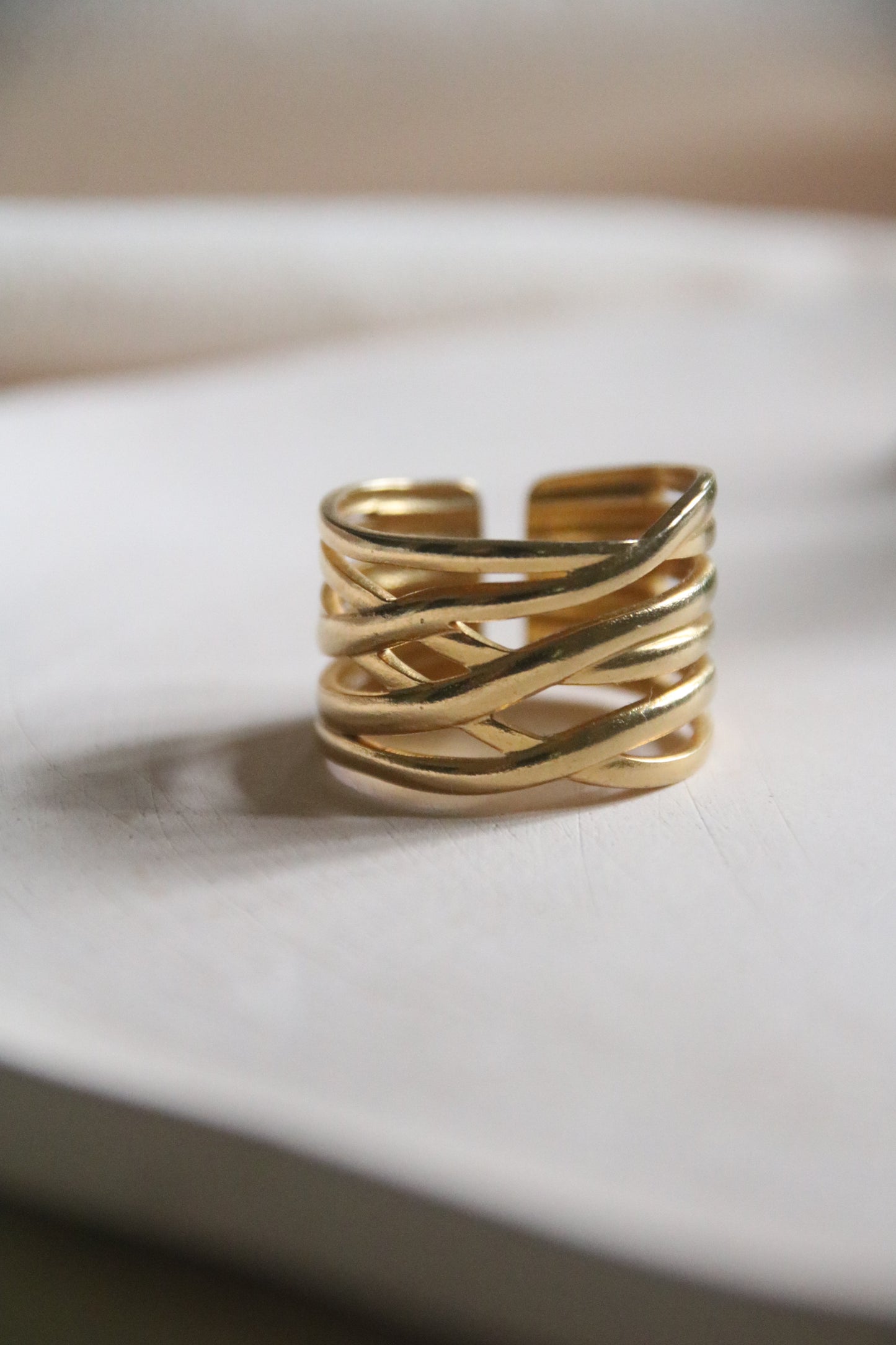 Multi-row cross ring gold, wide gold ring