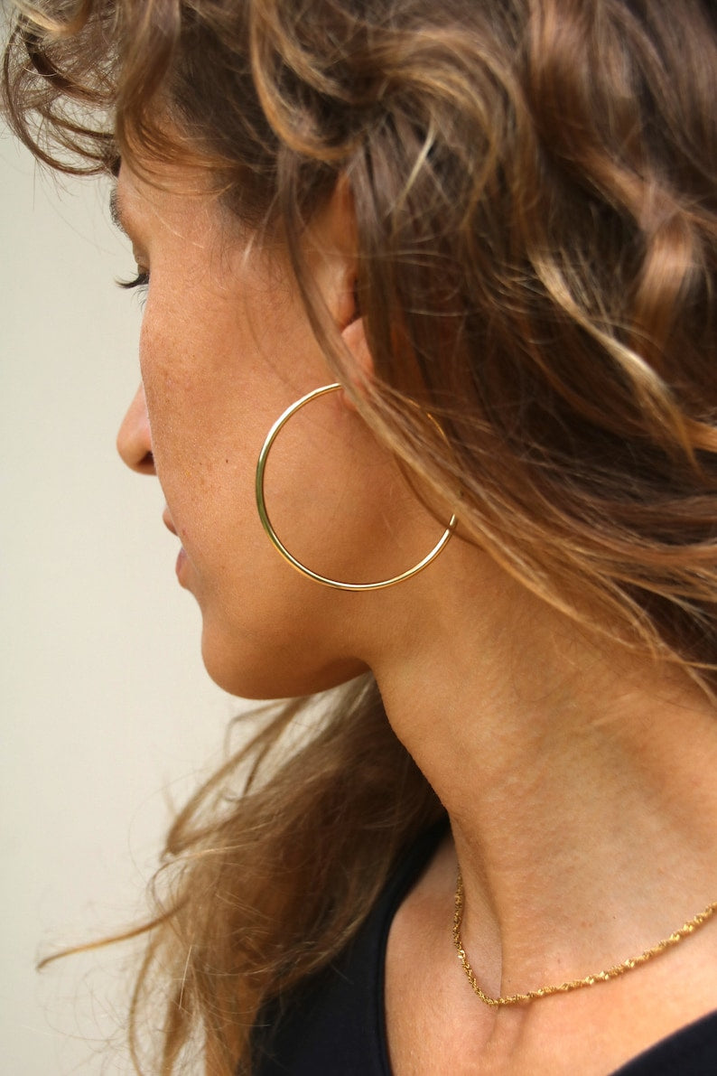 Grandes boucles d'oreilles créoles dorées de 5 cm en acier inoxydable 18 carats | Boucles d'oreilles créoles infinies | Boucles d’oreilles cerceau de déclaration | Boucles d'oreilles élégantes pour femmes