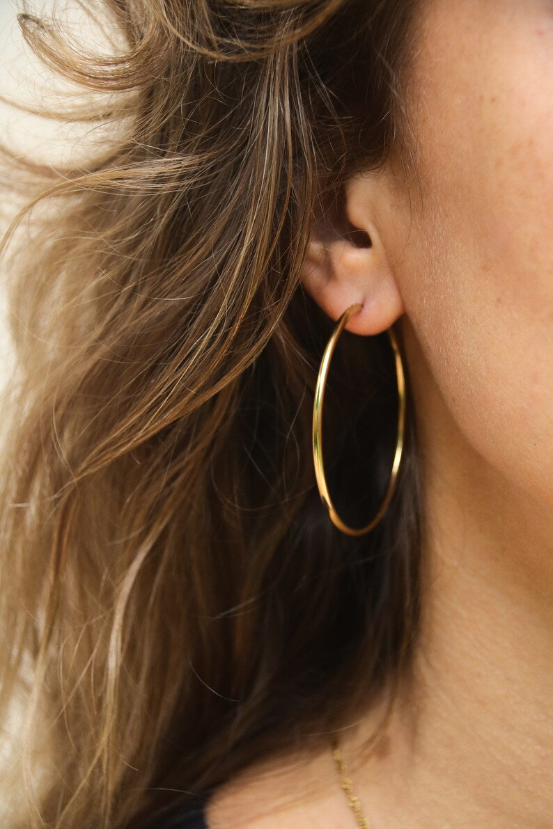 Grandes boucles d'oreilles créoles dorées de 5 cm en acier inoxydable 18 carats | Boucles d'oreilles créoles infinies | Boucles d’oreilles cerceau de déclaration | Boucles d'oreilles élégantes pour femmes