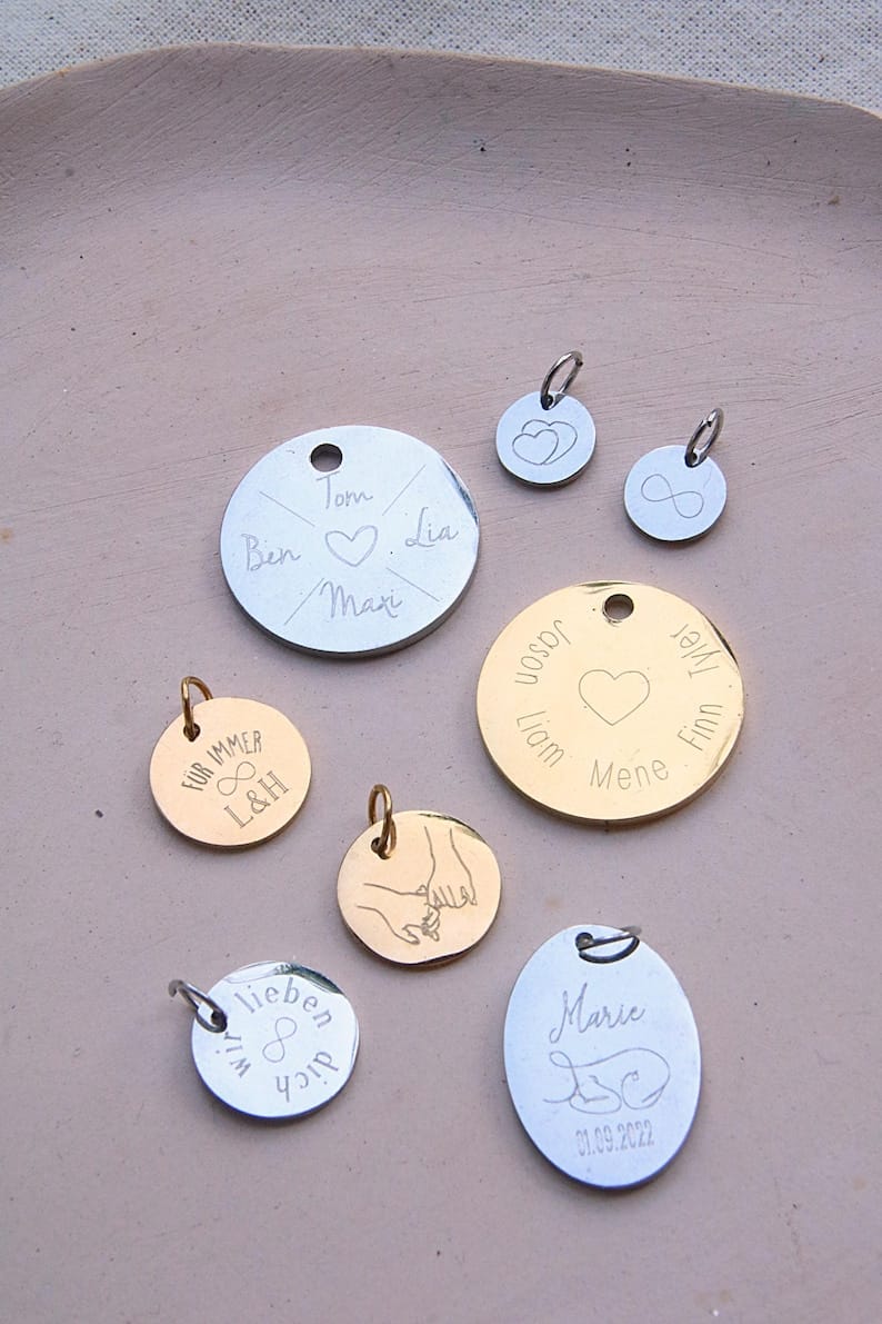 Engraved Elegance – Gravur Kette mit Schlangenkette & 12mm Plättchen