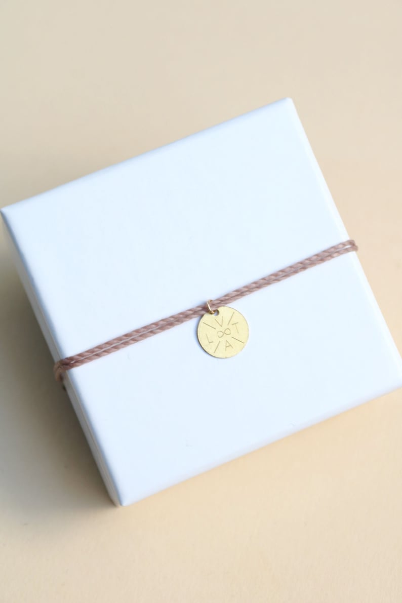 Bracelet familial délicat, bracelet personnalisable