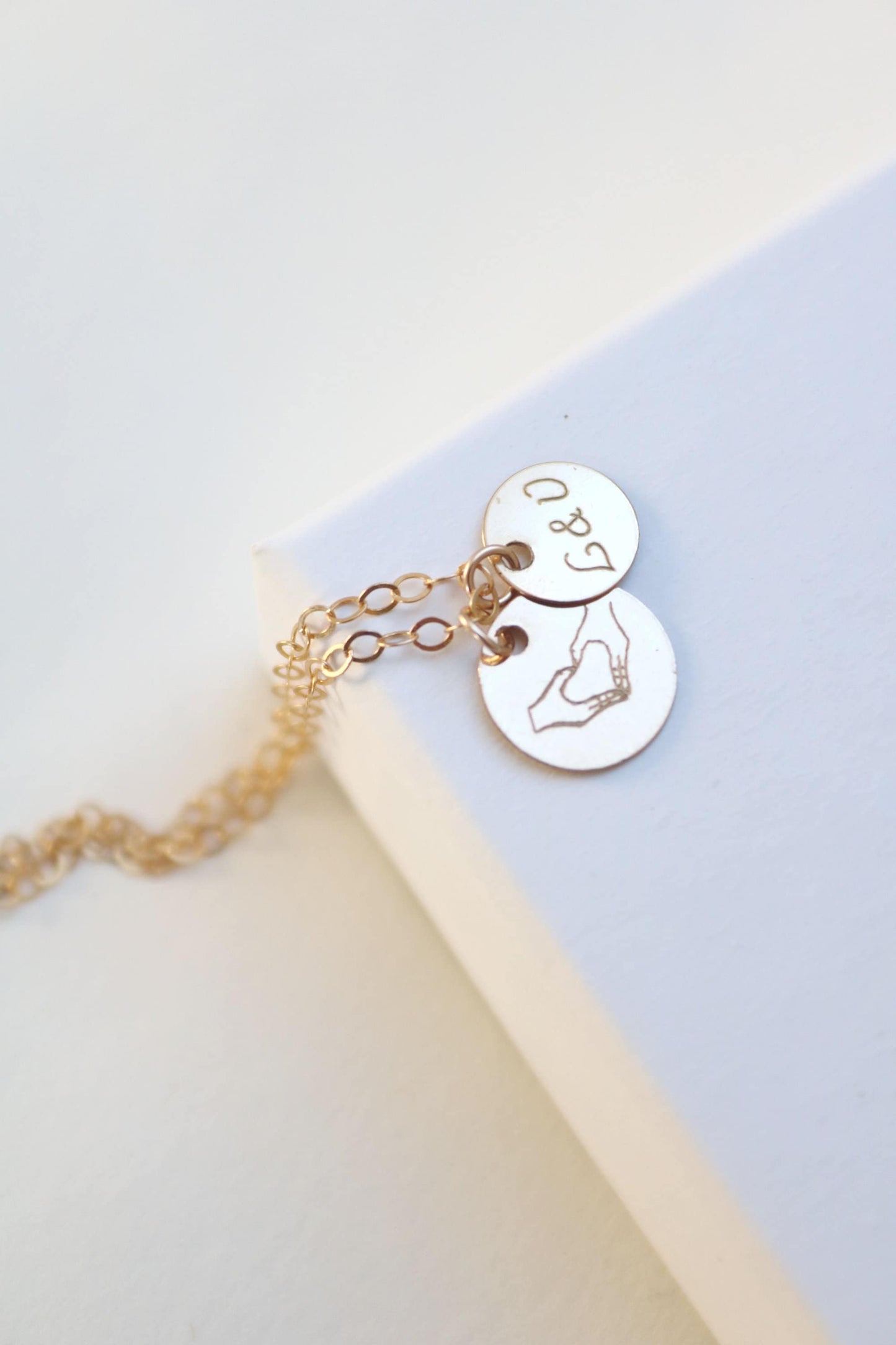 Kette mit Personalisierter Gravur, Plättchen Kette personalisiert mit 10mm & 8mm