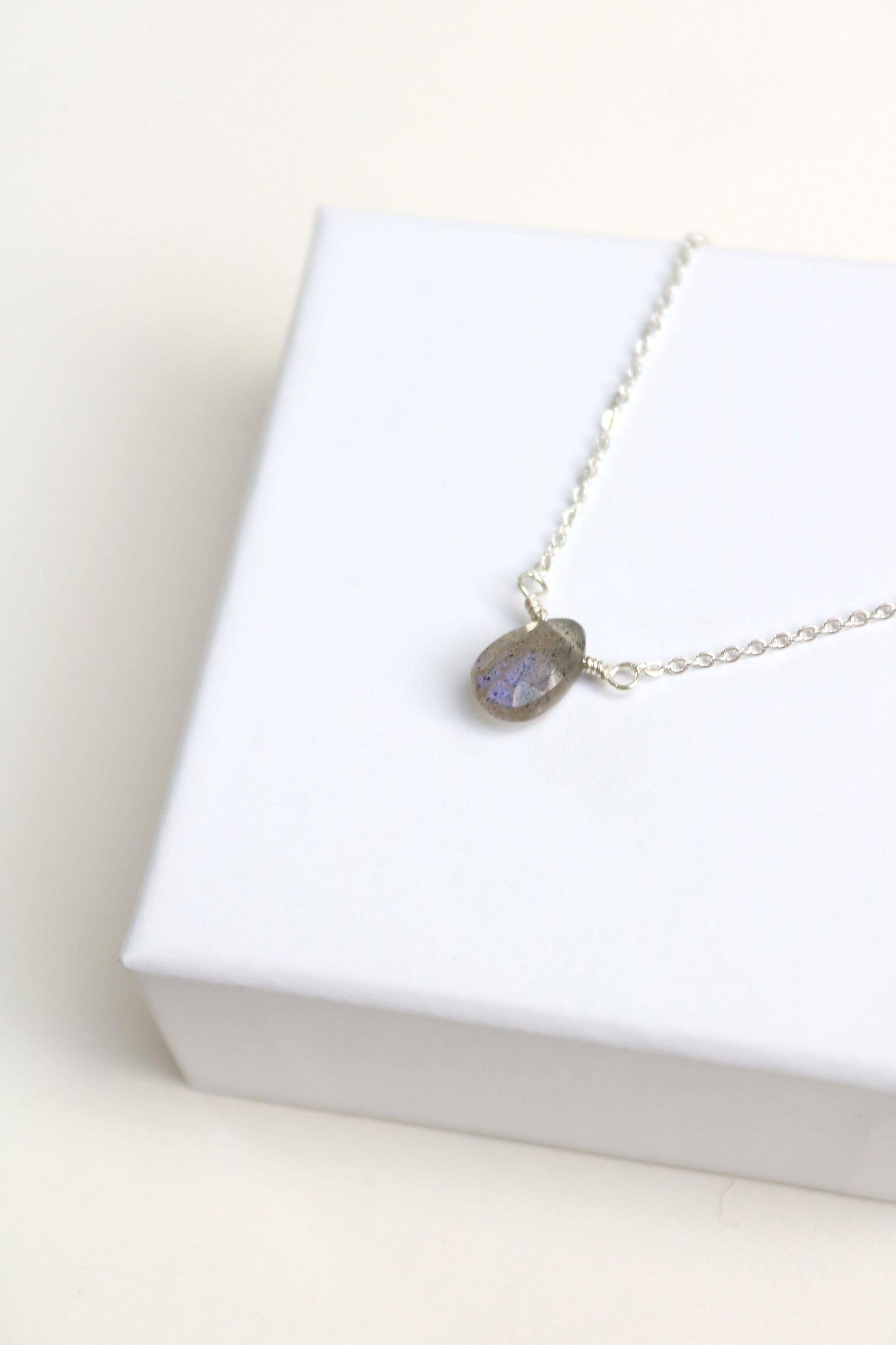 Collier labradorite argent