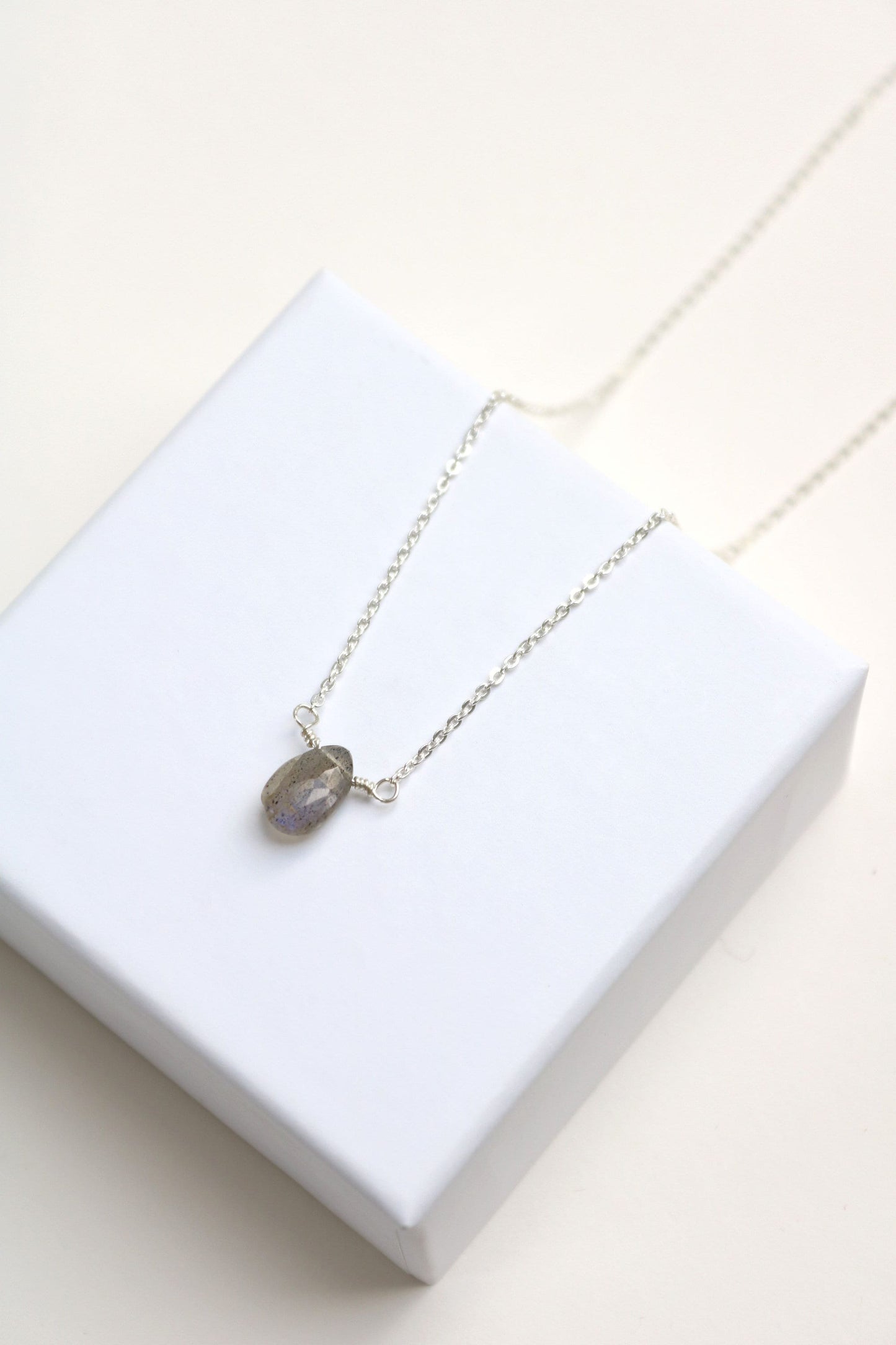 Collier labradorite argent