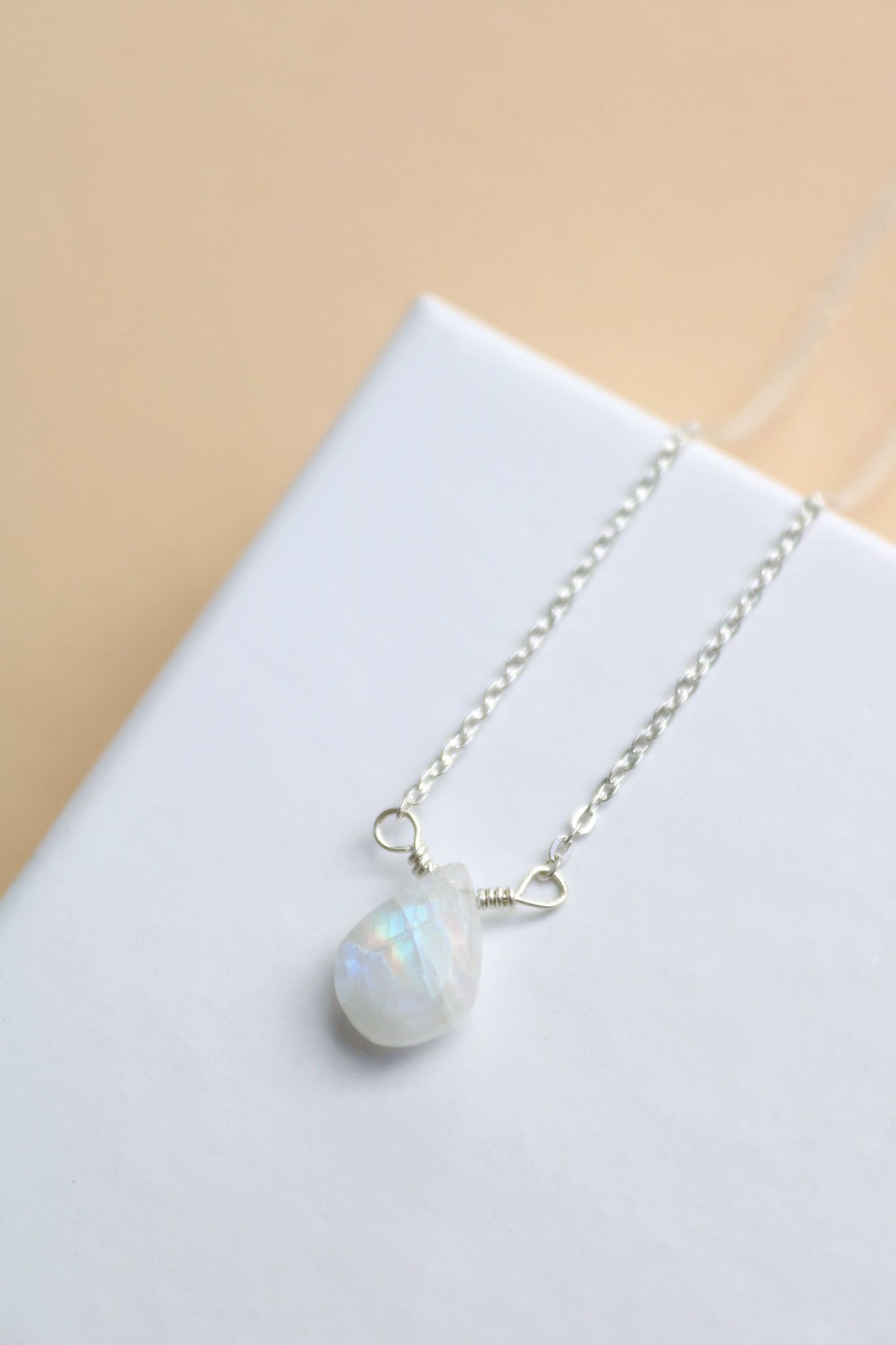 Collier argent avec pierre de lune arc-en-ciel, chaîne pierre de lune