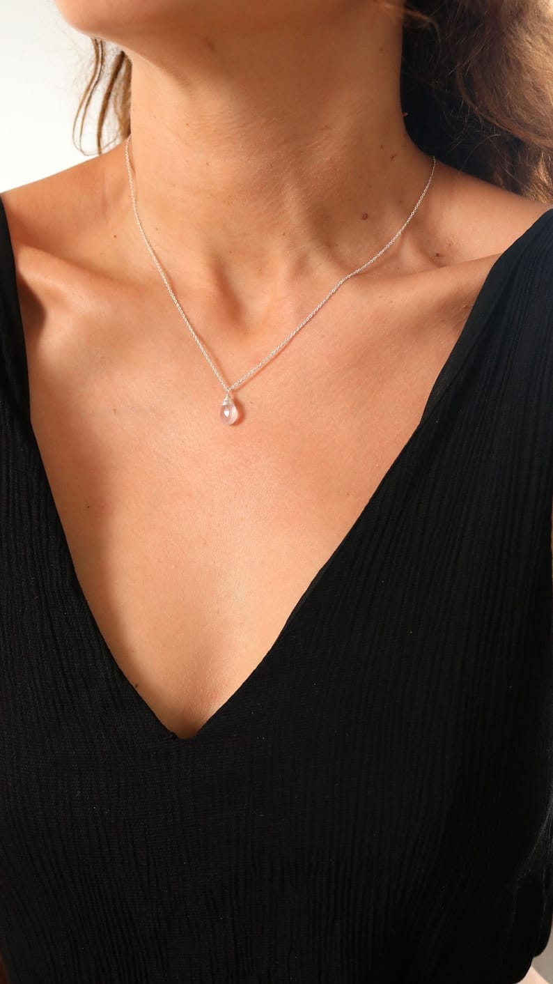 petite chaîne en argent pendentif quartz rose, chaîne avec pierre