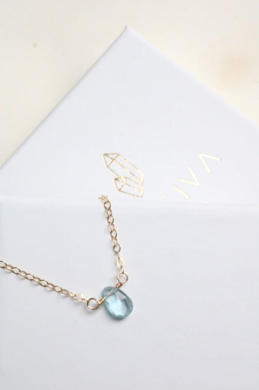 Goldkette mit Aquamarin Stein, Goldkette mit Geburtsstein für März