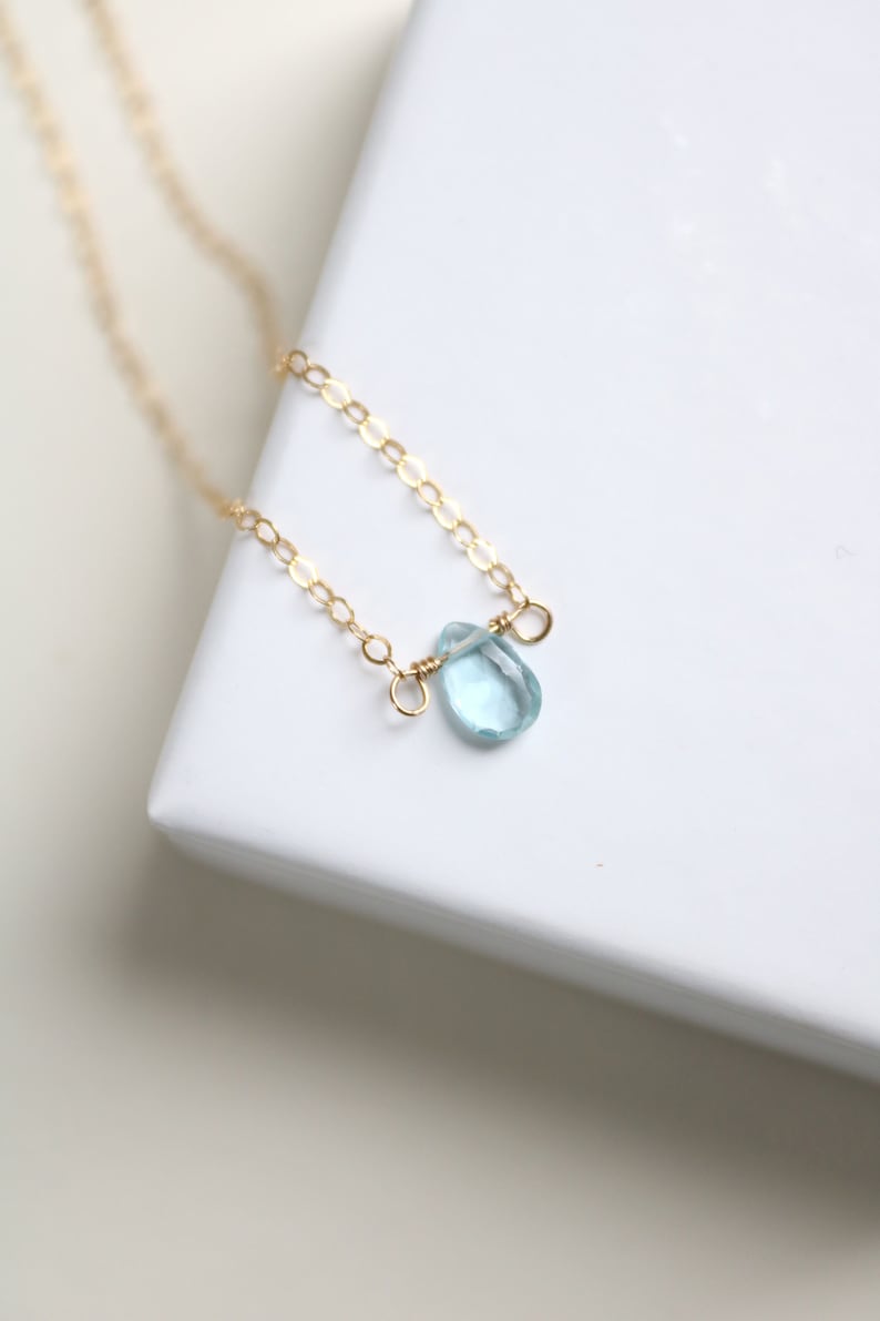 Collier en or avec pierre aigue-marine, collier en or avec pierre de naissance pour mars