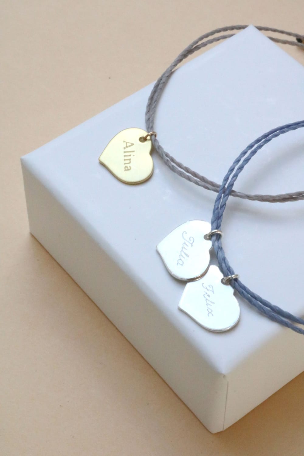 Bracelet Personnalisé avec Pendentif Coeur • Gravure Personnalisée • Cadeau pour elle