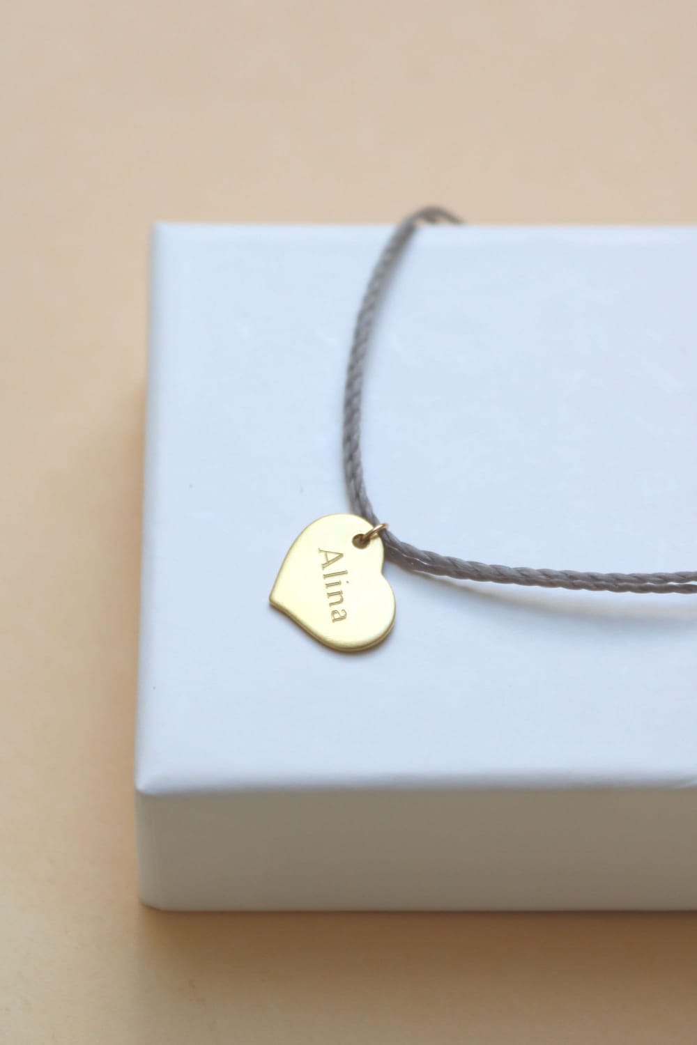Bracelet Personnalisé avec Pendentif Coeur • Gravure Personnalisée • Cadeau pour elle