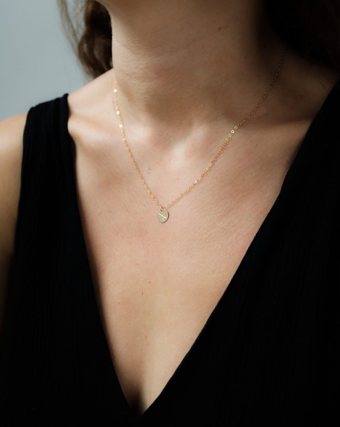 Collier personnalisé avec plaque de gravure de 10 mm en or ou en argent