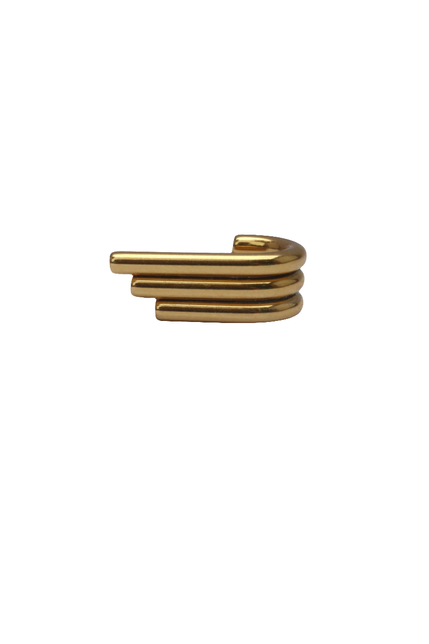 Minimalist Golden Wave Ring: Adjustable size made of 18 stainless steel