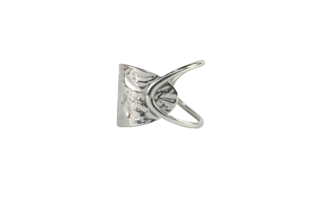 Bague en boucle dorée