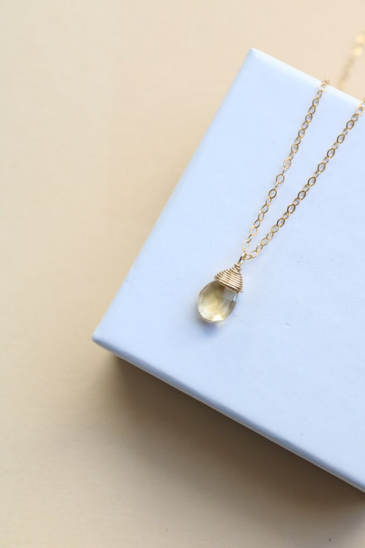 Goldkette mit Citrin Anhängern , Goldkette mit Edelstein Citrin , November Geburtsstein Goldkette