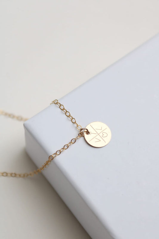 Personalisierte Kette mit 10mm Gravur Plättchen in Gold oder Silber